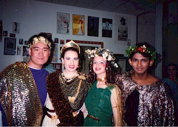 mid4.jpg (43653 bytes)